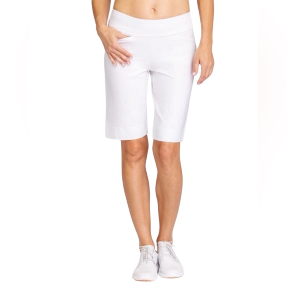 Tail Women's White Shorts Mulligan Golf‎ 21" Shorts - Chalk White size 8 (4014)